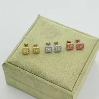 Cheap Van Cleef &amp; Arpels Earrings For Women #1344148 Replica Wholesale [$25.00 USD] [ITEM#1344148] on Replica Van Cleef &amp; Arpels Earrings