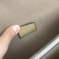 Cheap Gucci AAA Quality Messenger Bags For Women #1344243 Replica Wholesale [$80.00 USD] [ITEM#1344243] on Replica Gucci AAA Quality Messenger Bags