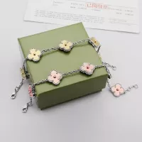 Cheap Van Cleef &amp; Arpels Bracelets For Women #1344269 Replica Wholesale [$32.00 USD] [ITEM#1344269] on Replica Van Cleef &amp; Arpels Bracelets