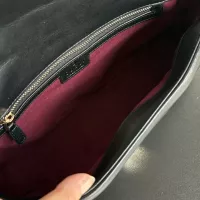 Cheap Gucci AAA Quality Messenger Bags For Women #1344414 Replica Wholesale [$80.00 USD] [ITEM#1344414] on Replica Gucci AAA Quality Messenger Bags