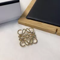 Cheap LOEWE Brooches For Women #1344856 Replica Wholesale [$23.00 USD] [ITEM#1344856] on Replica LOEWE Brooches