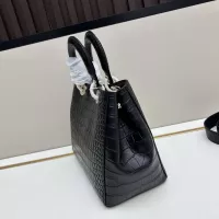 Cheap Christian Dior AAA Quality Handbags For Women #1345295 Replica Wholesale [$112.00 USD] [ITEM#1345295] on Replica Christian Dior AAA Quality Handbags