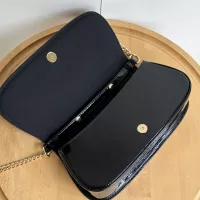 Cheap Gucci AAA Quality Messenger Bags For Women #1346787 Replica Wholesale [$82.00 USD] [ITEM#1346787] on Replica Gucci AAA Quality Messenger Bags