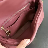 Cheap Gucci AAA Quality Messenger Bags For Women #1346797 Replica Wholesale [$80.00 USD] [ITEM#1346797] on Replica Gucci AAA Quality Messenger Bags