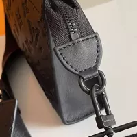 Cheap Louis Vuitton AAA Man Messenger Bags #1349160 Replica Wholesale [$135.00 USD] [ITEM#1349160] on Replica Louis Vuitton AAA Man Messenger Bags