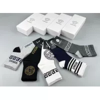 Cheap Versace Socks For Men #1349591 Replica Wholesale [$25.00 USD] [ITEM#1349591] on Replica Versace Socks
