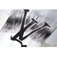 Cheap Louis Vuitton LV T-Shirts Short Sleeved For Unisex #1350290 Replica Wholesale [$32.00 USD] [ITEM#1350290] on Replica Louis Vuitton LV T-Shirts