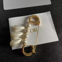 Cheap Christian Dior Brooches For Women #1350969 Replica Wholesale [$32.00 USD] [ITEM#1350969] on Replica Christian Dior Brooches