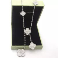 Cheap Van Cleef &amp; Arpels Necklaces For Women #1351838 Replica Wholesale [$40.00 USD] [ITEM#1351838] on Replica Van Cleef &amp; Arpels Necklaces