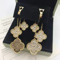 Cheap Van Cleef &amp; Arpels Earrings For Women #1351856 Replica Wholesale [$39.00 USD] [ITEM#1351856] on Replica Van Cleef &amp; Arpels Earrings