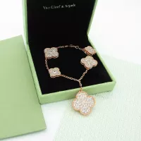 Cheap Van Cleef &amp; Arpels Bracelets For Women #1351861 Replica Wholesale [$39.00 USD] [ITEM#1351861] on Replica Van Cleef &amp; Arpels Bracelets