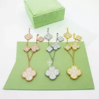 Cheap Van Cleef &amp; Arpels Bracelets For Women #1351862 Replica Wholesale [$39.00 USD] [ITEM#1351862] on Replica Van Cleef &amp; Arpels Bracelets