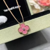 Cheap Van Cleef &amp; Arpels Necklaces For Women #1351900 Replica Wholesale [$42.00 USD] [ITEM#1351900] on Replica Van Cleef &amp; Arpels Necklaces
