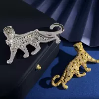 Cheap Cartier Brooches #1351993 Replica Wholesale [$34.00 USD] [ITEM#1351993] on Replica Cartier Brooches