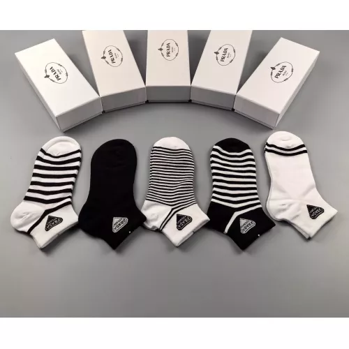 Cheap Prada Socks #1352867 Replica Wholesale [$25.00 USD] [ITEM#1352867] on Replica Prada Socks