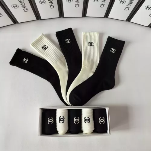 Cheap Chanel Socks #1352879 Replica Wholesale [$29.00 USD] [ITEM#1352879] on Replica Chanel Socks