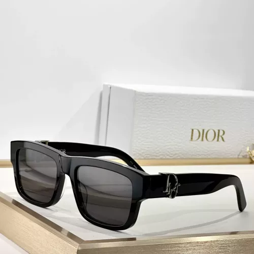 Christian Dior AAA Quality Sunglasses #1353040