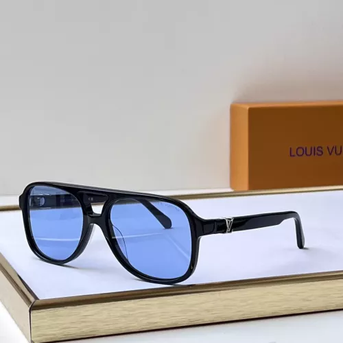 Louis Vuitton AAA Quality Sunglasses #1353204