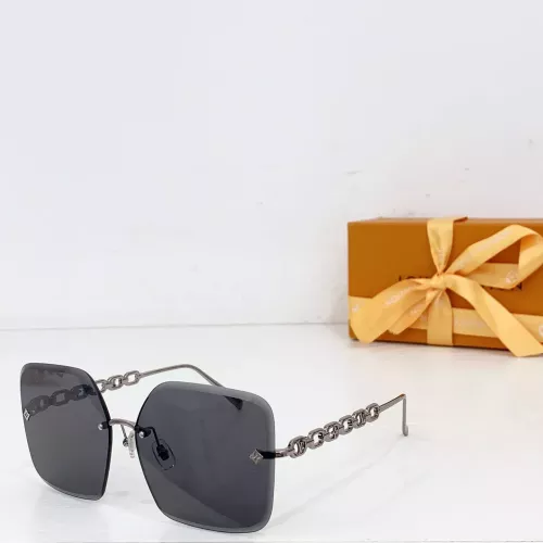 Louis Vuitton AAA Quality Sunglasses #1353231