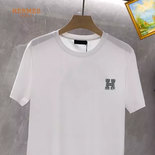 Cheap Hermes T-Shirts Short Sleeved For Unisex #1353663 Replica Wholesale [$25.00 USD] [ITEM#1353663] on Replica Hermes T-Shirts