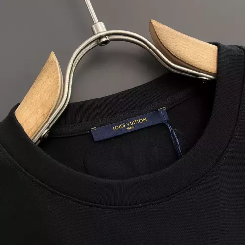 Cheap Louis Vuitton LV T-Shirts Short Sleeved For Men #1354262 Replica Wholesale [$40.00 USD] [ITEM#1354262] on Replica Louis Vuitton LV T-Shirts