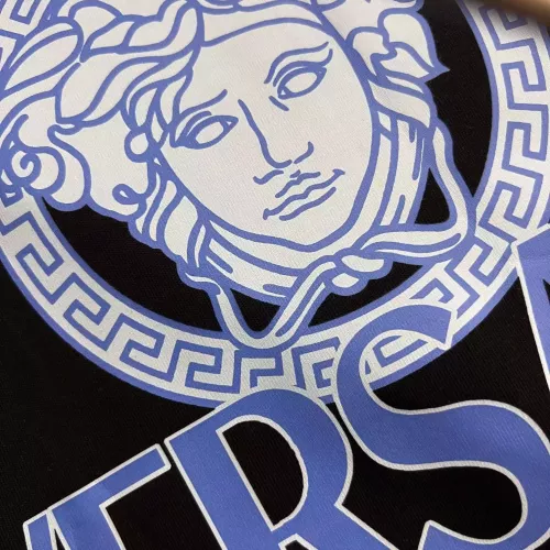 Cheap Versace T-Shirts Short Sleeved For Men #1354291 Replica Wholesale [$40.00 USD] [ITEM#1354291] on Replica Versace T-Shirts