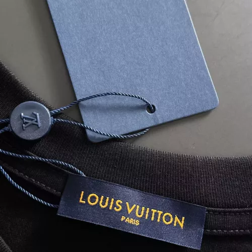 Cheap Louis Vuitton LV T-Shirts Short Sleeved For Men #1354309 Replica Wholesale [$40.00 USD] [ITEM#1354309] on Replica Louis Vuitton LV T-Shirts