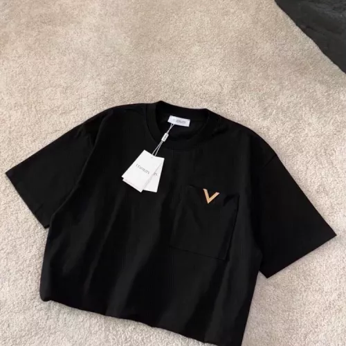 Cheap Valentino T-Shirts Short Sleeved For Unisex #1354310 Replica Wholesale [$52.00 USD] [ITEM#1354310] on Replica Valentino T-Shirts