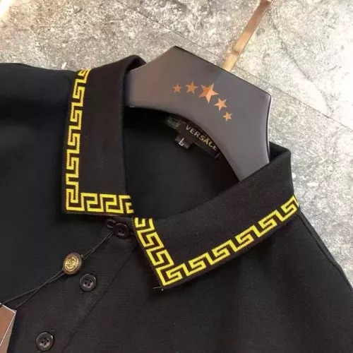 Cheap Versace T-Shirts Short Sleeved For Men #1354468 Replica Wholesale [$34.00 USD] [ITEM#1354468] on Replica Versace T-Shirts