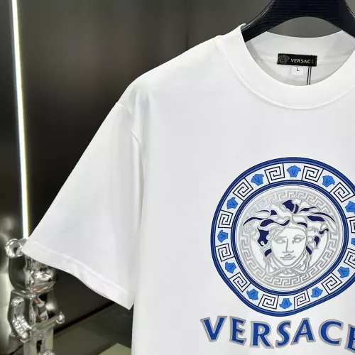 Cheap Versace T-Shirts Short Sleeved For Men #1354713 Replica Wholesale [$60.00 USD] [ITEM#1354713] on Replica Versace T-Shirts
