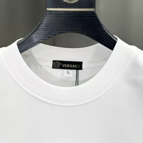 Cheap Versace T-Shirts Short Sleeved For Men #1354713 Replica Wholesale [$60.00 USD] [ITEM#1354713] on Replica Versace T-Shirts