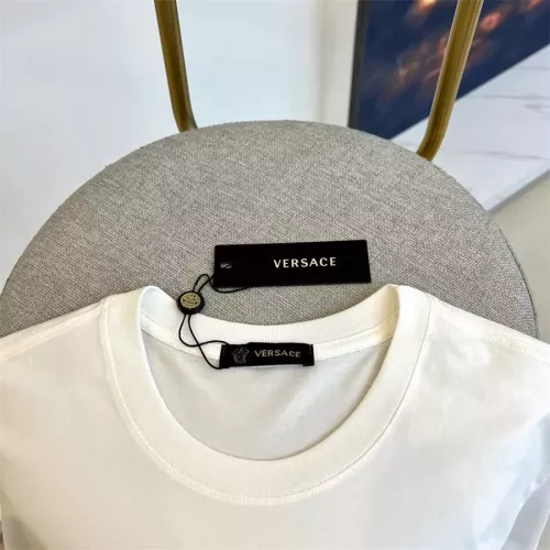Cheap Versace T-Shirts Short Sleeved For Men #1354924 Replica Wholesale [$45.00 USD] [ITEM#1354924] on Replica Versace T-Shirts