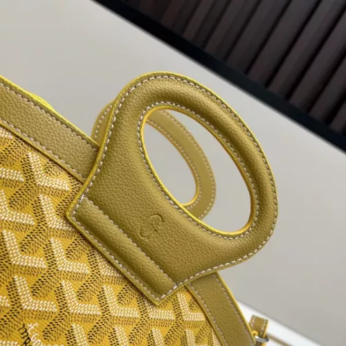 Cheap Goyard AAA Quality Messenger Bags For Women #1355342 Replica Wholesale [$76.00 USD] [ITEM#1355342] on Replica Goyard AAA Quality Messenger Bags