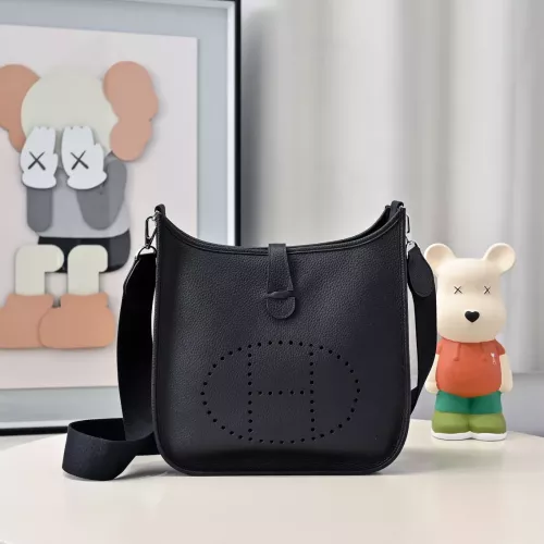 Hermes AAA Quality Messenger Bags For Women #1355563