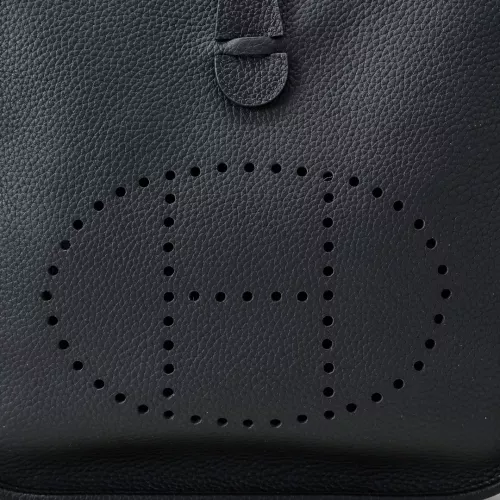 Cheap Hermes AAA Quality Messenger Bags For Women #1355563 Replica Wholesale [$100.00 USD] [ITEM#1355563] on Replica Hermes AAA Quality Messenger Bags