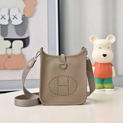 Hermes AAA Quality Messenger Bags For Women #1355577