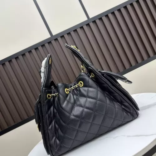 Cheap Chanel AAA Quality Shoulder Bags For Women #1355635 Replica Wholesale [$76.00 USD] [ITEM#1355635] on Replica Chanel AAA Quality Shoulder Bags