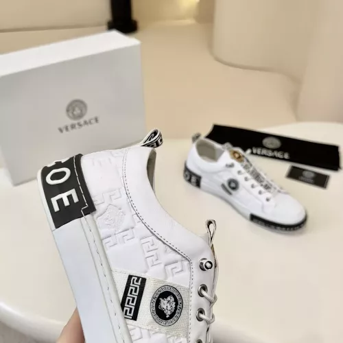 Cheap Versace Casual Shoes For Men #1355743 Replica Wholesale [$76.00 USD] [ITEM#1355743] on Replica Versace Casual Shoes