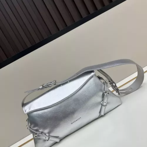 Givenchy AAA Quality Messenger Bags For Women #1355751