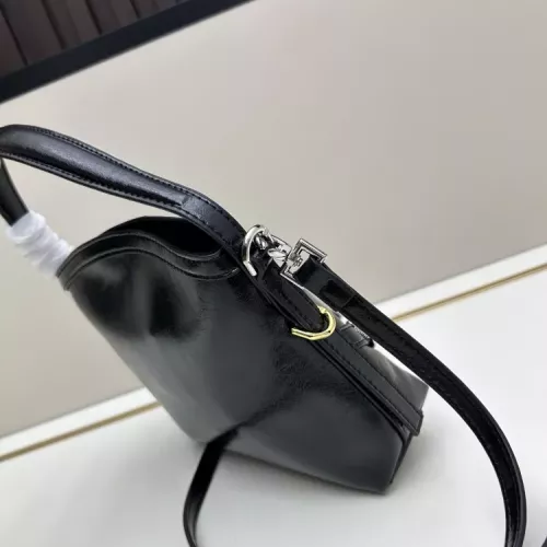 Cheap Givenchy AAA Quality Messenger Bags For Women #1355769 Replica Wholesale [$96.00 USD] [ITEM#1355769] on Replica Givenchy AAA Quality Messenger Bags