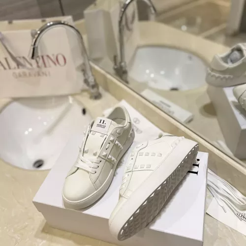 Cheap Valentino Casual Shoes For Men #1355784 Replica Wholesale [$82.00 USD] [ITEM#1355784] on Replica Valentino Casual Shoes