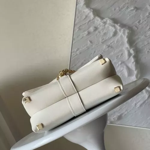 Cheap Versace AAA Quality Shoulder Bags For Women #1355834 Replica Wholesale [$132.00 USD] [ITEM#1355834] on Replica Versace AAA Quality Shoulder Bags