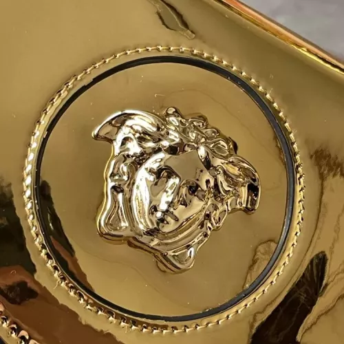 Cheap Versace AAA Quality Handbags For Women #1355895 Replica Wholesale [$158.00 USD] [ITEM#1355895] on Replica Versace AAA Quality Handbags