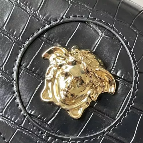 Cheap Versace AAA Quality Handbags For Women #1355897 Replica Wholesale [$158.00 USD] [ITEM#1355897] on Replica Versace AAA Quality Handbags