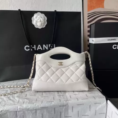 Chanel AAA Quality Messenger Bags For Women #1356056