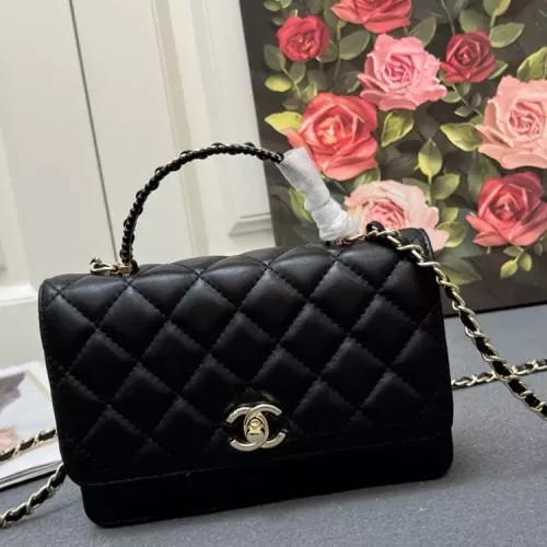 Chanel AAA Quality Messenger Bags For Women #1356078