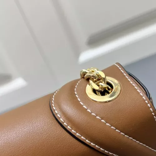 Cheap Gucci AAA Quality Messenger Bags For Women #1356168 Replica Wholesale [$92.00 USD] [ITEM#1356168] on Replica Gucci AAA Quality Messenger Bags