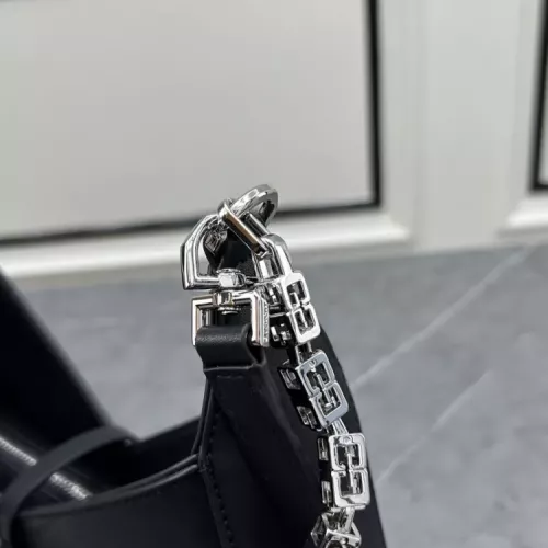 Cheap Givenchy AAA Quality Shoulder Bags For Women #1356181 Replica Wholesale [$98.00 USD] [ITEM#1356181] on Replica Givenchy AAA Quality Shoulder Bags