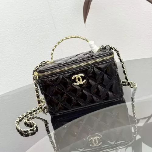 Chanel AAA Quality Messenger Bags For Women #1356205