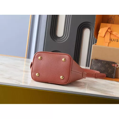 Cheap Louis Vuitton Messenger Bags For Women #1356285 Replica Wholesale [$56.00 USD] [ITEM#1356285] on Replica Louis Vuitton Messenger Bags